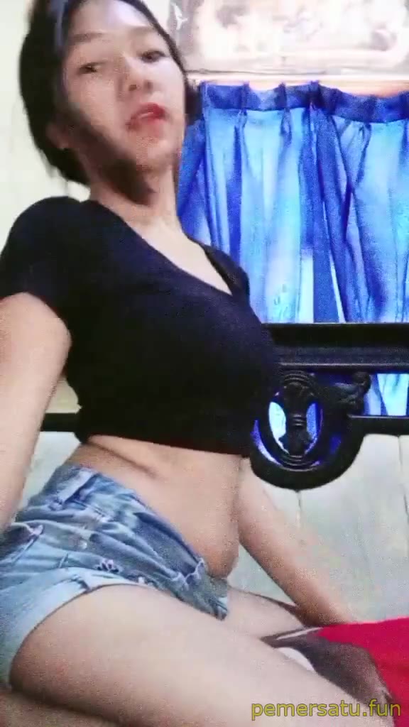 P35 Kirana Abg 18yo Sange Colok Memek