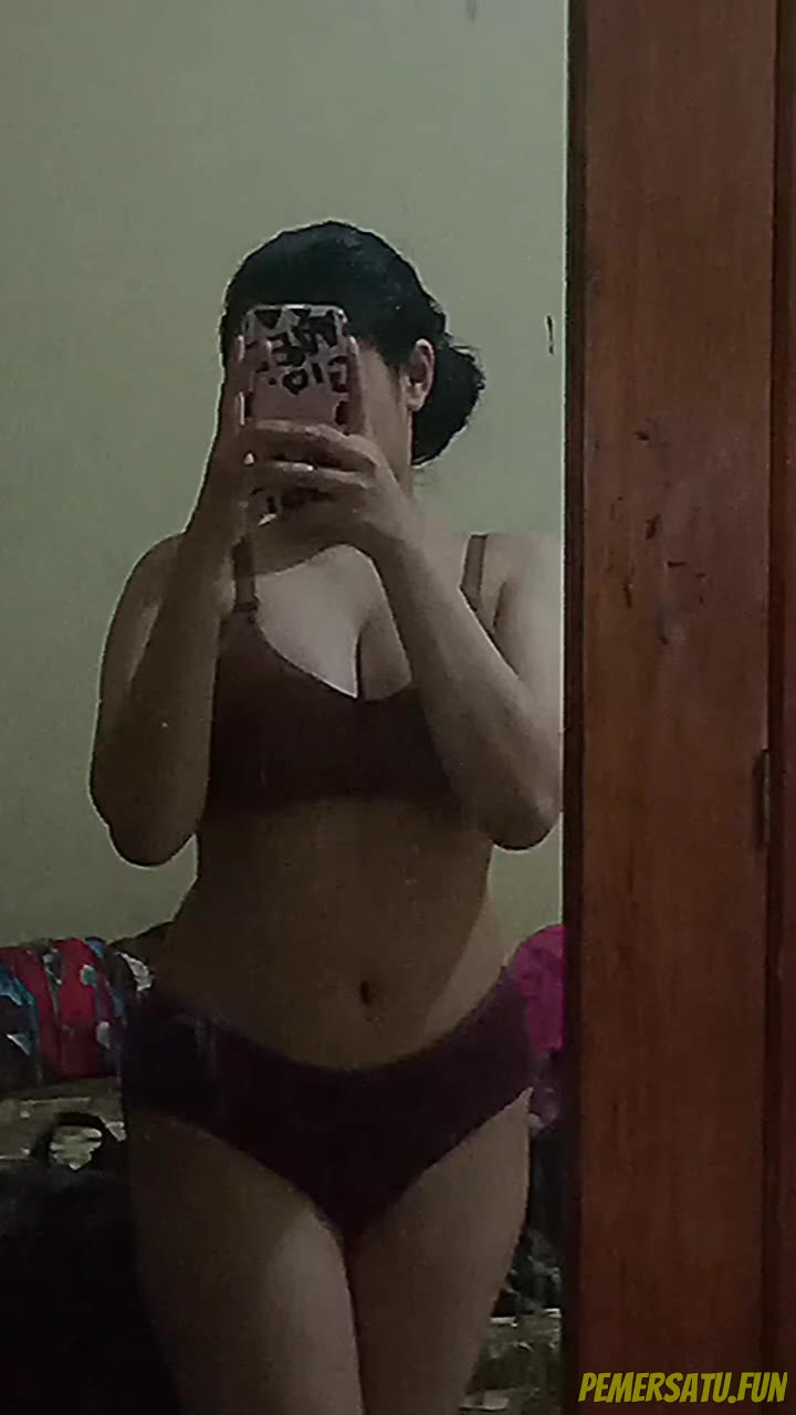 P10 Neva Tobrut Cantik Mulus