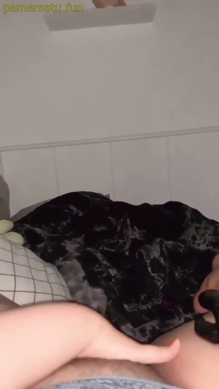 P19 CloudySlutt ABG Jual Konten Colmek Pakai Dildo 18yo Pemersatu Fun
