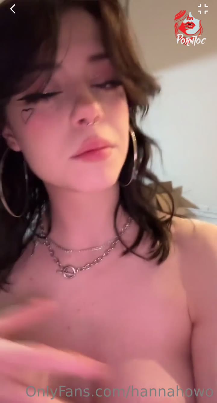 Thumbnail untuk Hannah Owo Nude Tiktok Lip Syncing Onlyfans Leaked