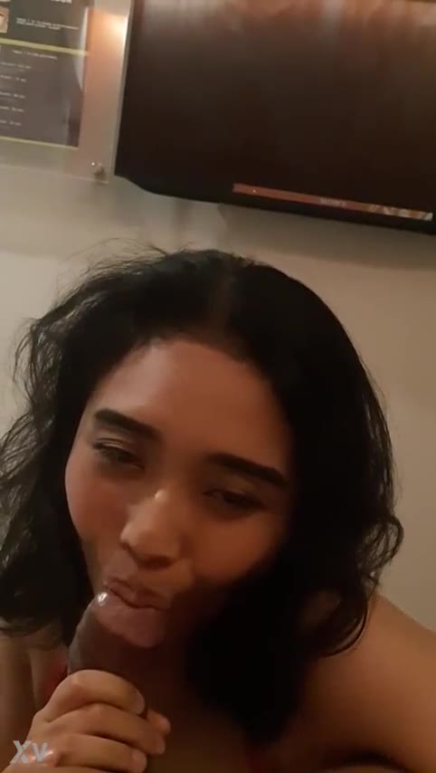 Thumbnail untuk Ngisep Kontol Pelanggan Doodstream Links bokepind Lokal montok
