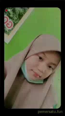 P28 Gadis Esempe 18yo Gemes