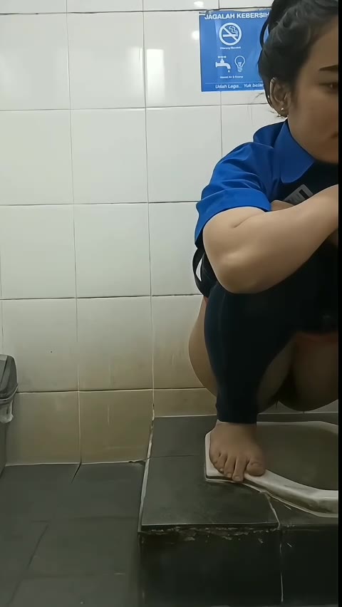 Cantik Ngintip Cewek Indomaret