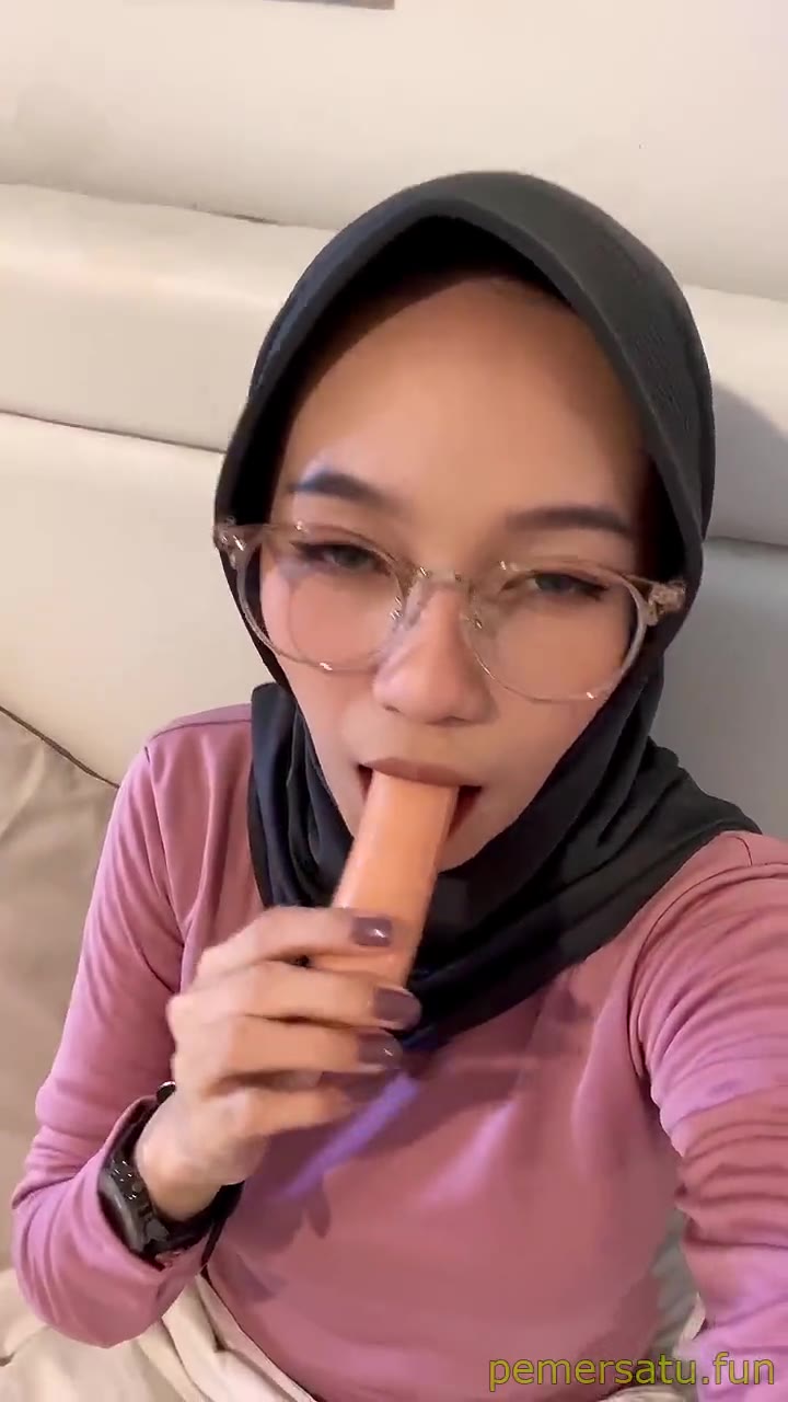 P1 Trakteer Fadhilarzk Hijab Sange Viral