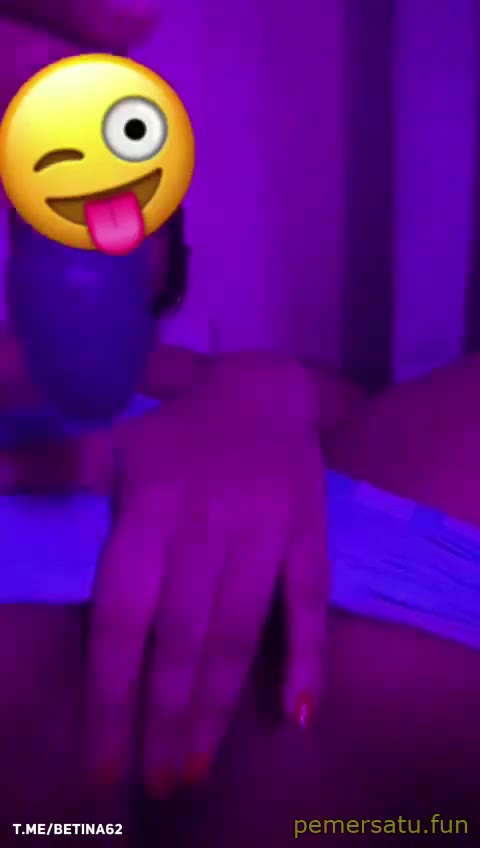 P8 Icha Gemoy Memek Becek Keluar Lendir