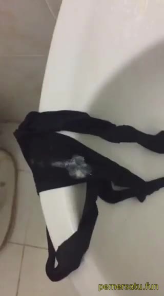 P53 Paula 19yo Putih Mulus Tetek Padu Memek Sempit