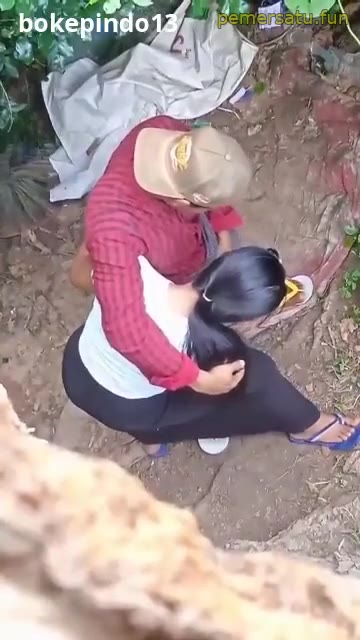 Jembatan Intip Abg 18yo Seragam Pacaran Bawah