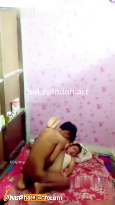 Thumbnail untuk Ngintip Kakak Diewe Pacarnya Viral Vidio viral Video