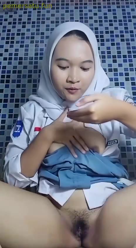 P1 Ayna Abg 18yo Hijab Seragam Binal