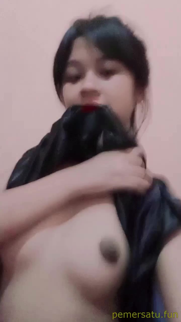 P13 Caroline Tanktop Abg 18yo Colmek Sepong Ngentot