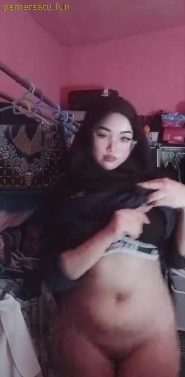 P15 Hijab Damia Zahra Abg 18yo Suka Kontol