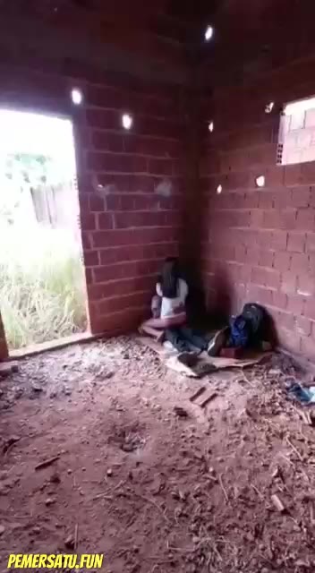 Kosong Mergokin Abg Pulang Sekolah Malah Ngentot Di Bangunan