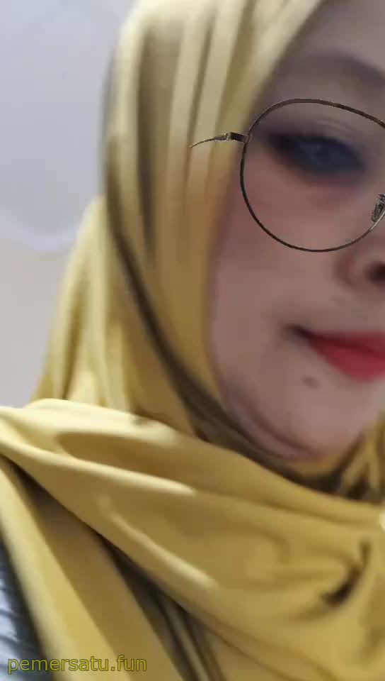 17NOV MIUMIU HIJAB UPDATE