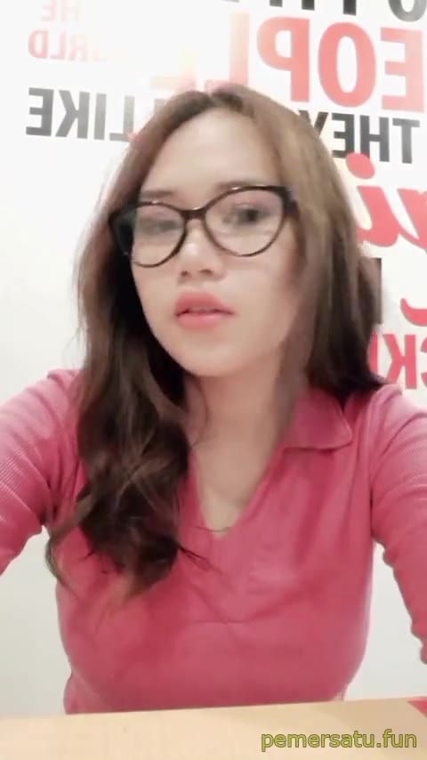 P33 Zeyya 18yo Viral