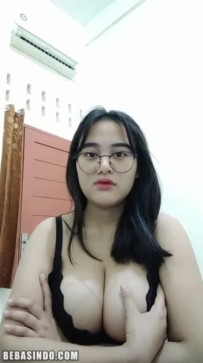 Thumbnail untuk Bokep Indo Acha Viral Kacamata Tobrut Full Video