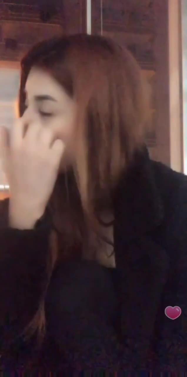 Thumbnail untuk Cute Turkish Girl Smoking Viral Video Video colmek