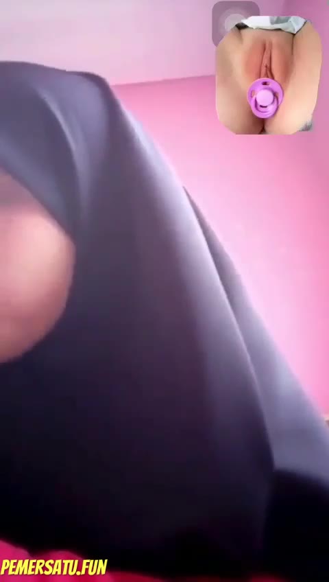 815) Vcs Sama Jilbab Hitam Dia Pamer Toket Tersebar Akhirnya(2023 06 09 13 28 30