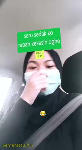 P12 Arinah Jilbab Binal Suka Bikin Status IG