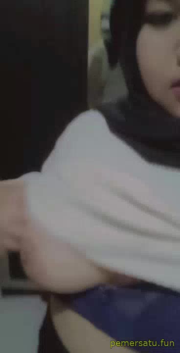 P5 Tya Tokbrut Jilbab Esema 18yo Colmek Susu Montok