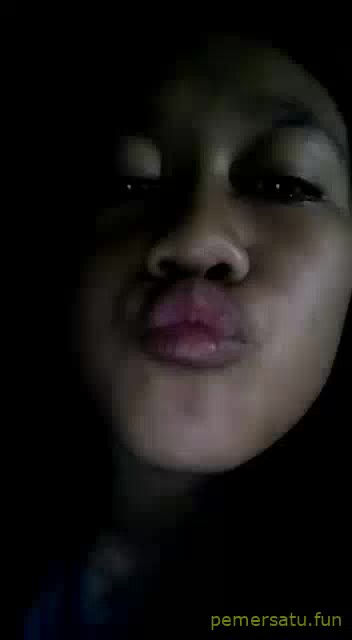 P5 Anisa ABG 18yo Imut Toket Kecil Colok Memek Becek