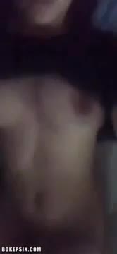 Thumbnail untuk Bokep Indo Viral Syakirah Colmek Vcs Bokepsin Doodstream