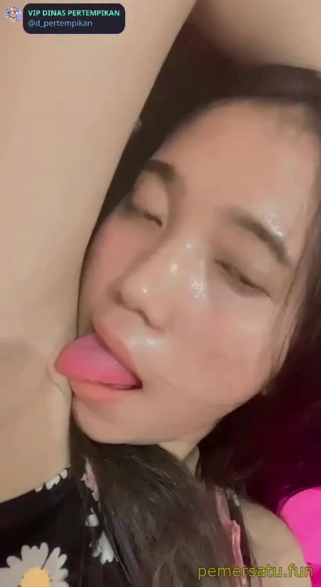 P39 Ketika Cek Pelanggan Service Hape Tak Lupa Simpan Isi Videonya Abg 18yo Pemersatu Fun