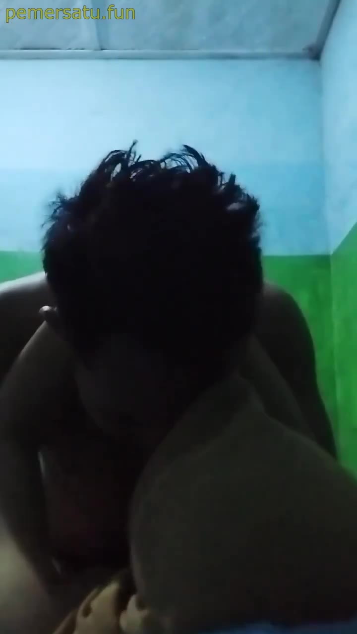 1 porno viral jilbab openbo bergumul dengan om 