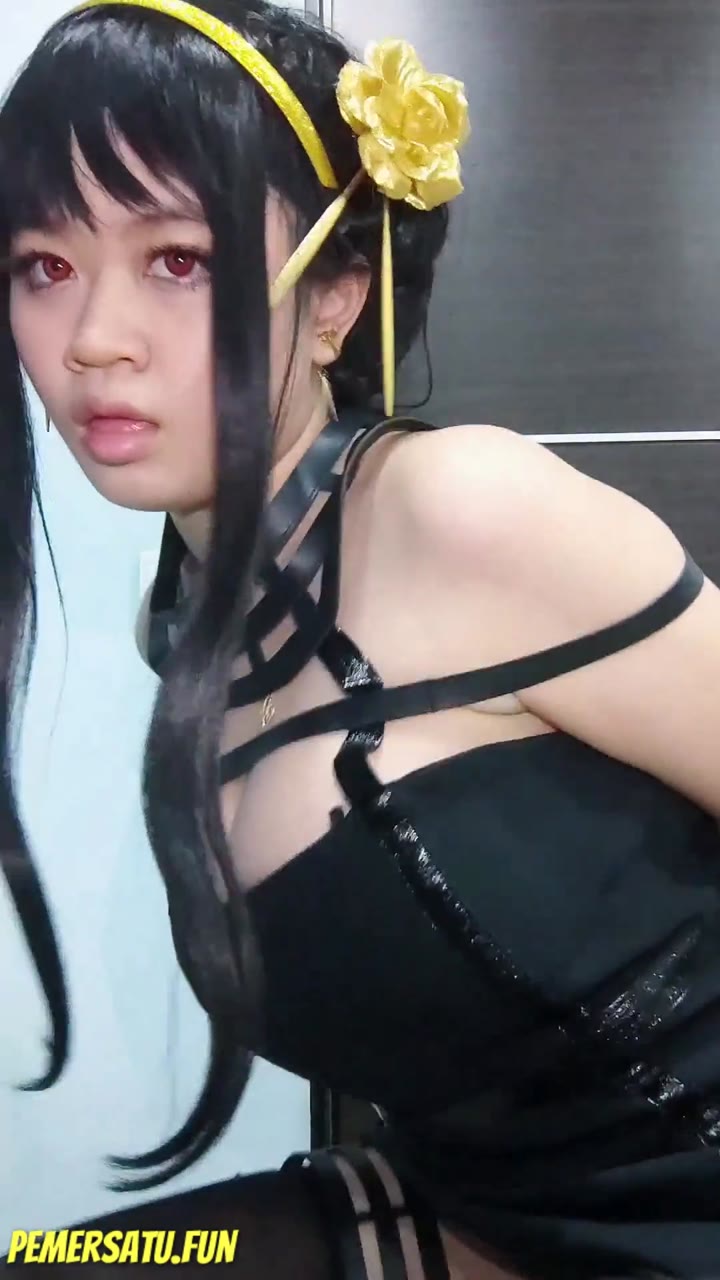 P2 Miss Azuralyn Gemar Cosplay Part