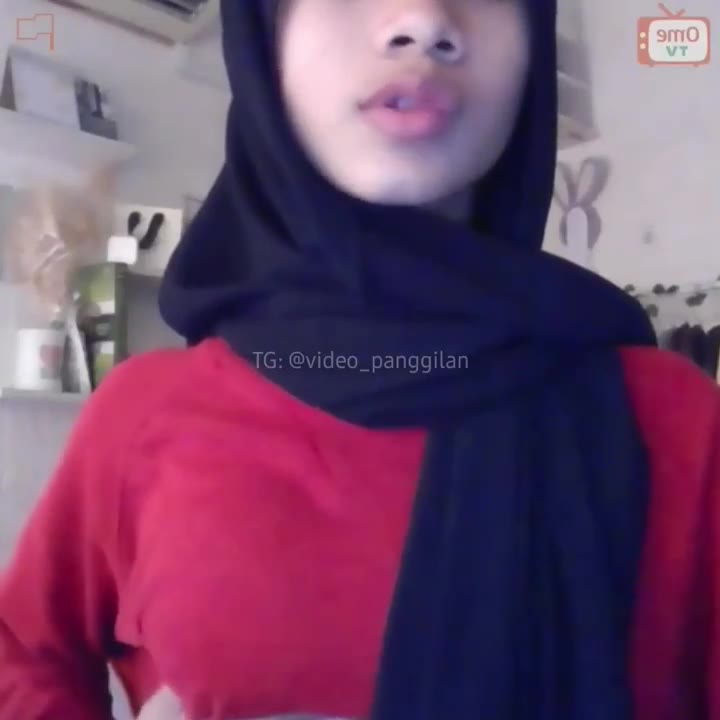 Thumbnail untuk Hijab Hitam Horny Ptk Doodstream Cantik tobrut Doodsflix