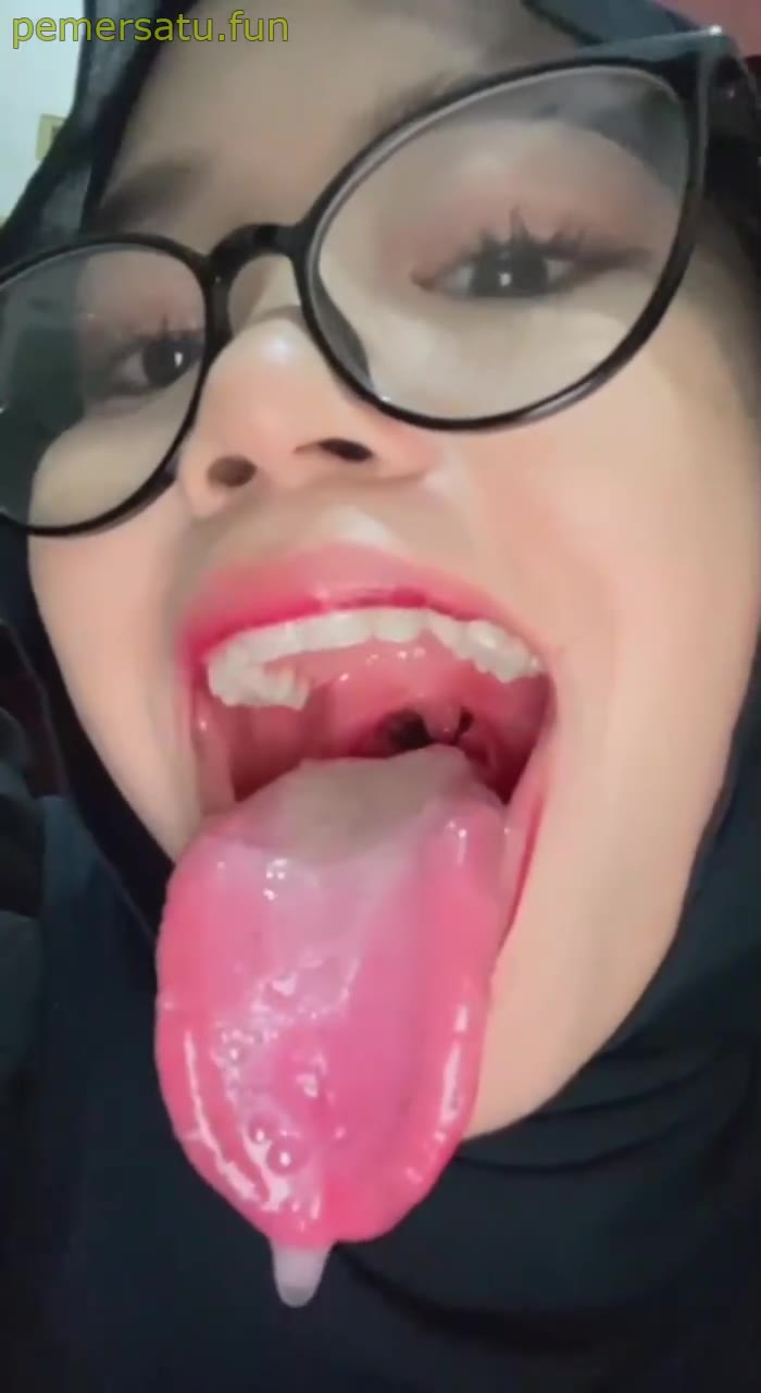 P3 Dera Anjela Hijab 18yo Crot Muka