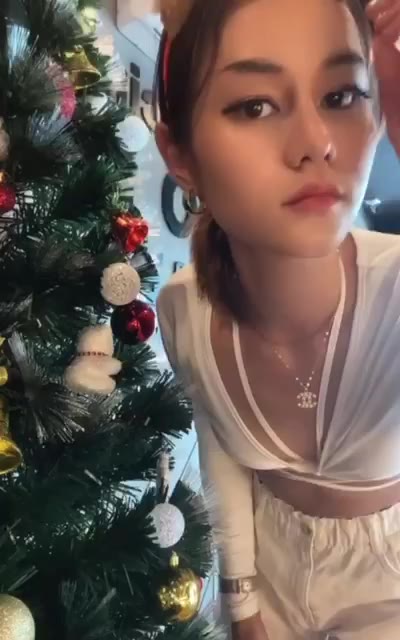 Copy-merged-1683967215127 Skandal Viral Anya Rose Cantik Pacar Bule Dientot Tiap Hari P46 -