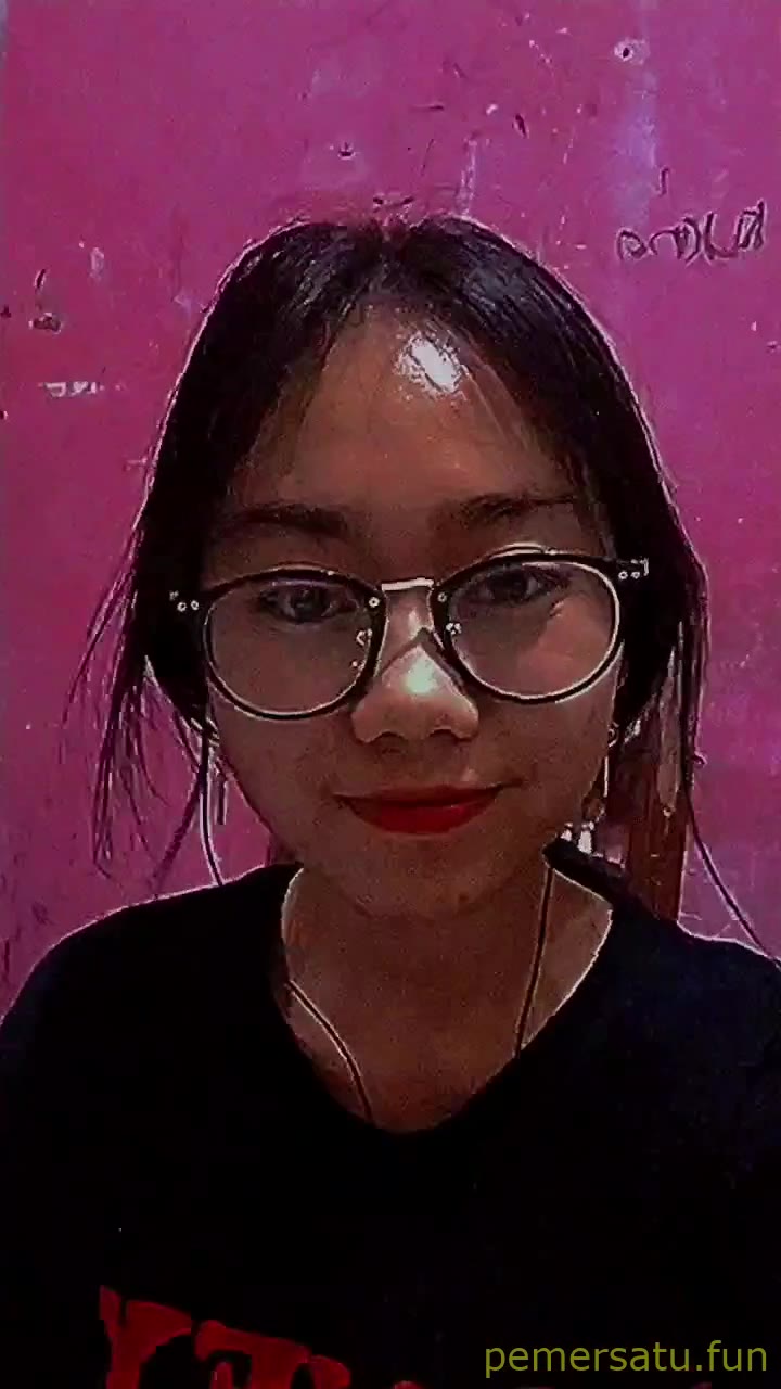 P51 Abg Lugu Berkacamata Bernama Cindy Yang Viral Di Tiktok