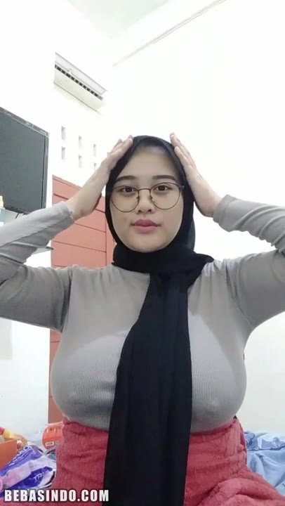 Thumbnail untuk Bokep Acha Tobrut Jilbab Toket Idaman Mango Jilboobs