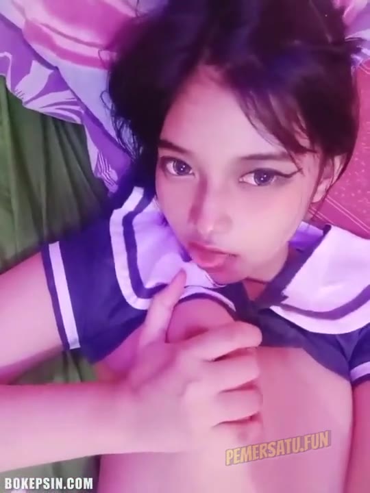 P7 Meruchan Jadul Colok Memek Mulus Sempit