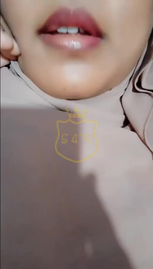 Thumbnail untuk Vcs Bareng Tante Hijabers Sange Temenin Crot Yuk