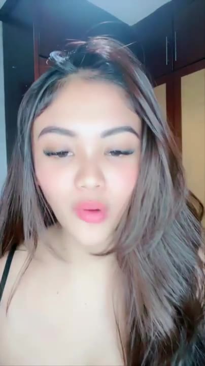 Livenya Kylie Semakin Cakep Sexy Menggoda