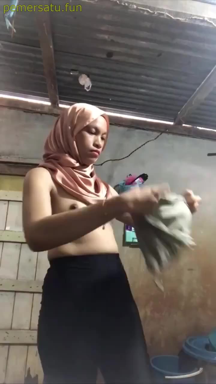 P1 Hijab Malay 28mei Abg 18yo Omek