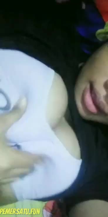 P3 Tiktoker Xlynaaq Indon 18yo Ikal Spill Toket Part