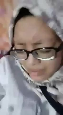 Thumbnail untuk Hijab Kacamata Polos Di Gauli Ayang Bebasindo Bokepin