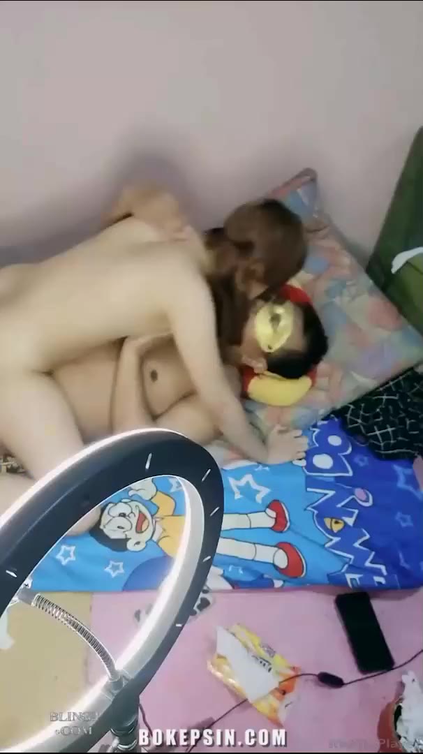 Thumbnail untuk Celliana Ngewe Dengan Om Bling2 Bokepsin Bokep31 Terbaru