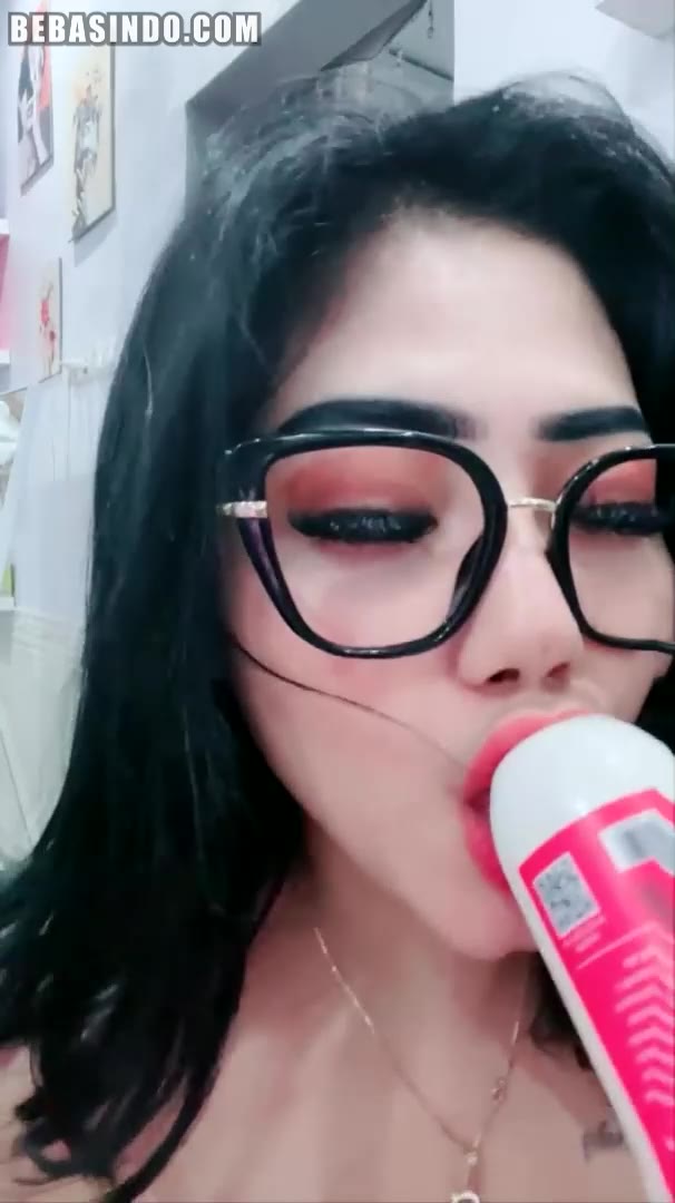 Thumbnail untuk Bokep Live Tante Sandra Cantik Montok Bokepsin Asupan