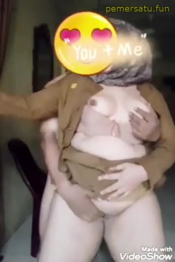 P1 Jilbab Pns Montok Siap Entot