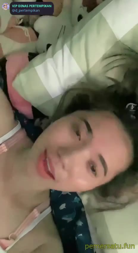 P48 Ketika Cek Pelanggan Service Hape Tak Lupa Simpan Isi Videonya Abg 18yo Pemersatu Fun