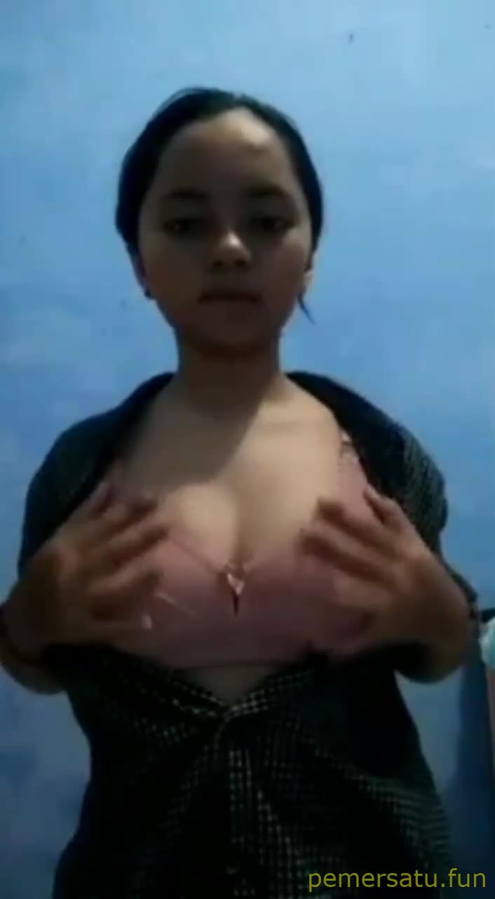P24 Lesyah Abg Hijab 18yo Sange Colmek