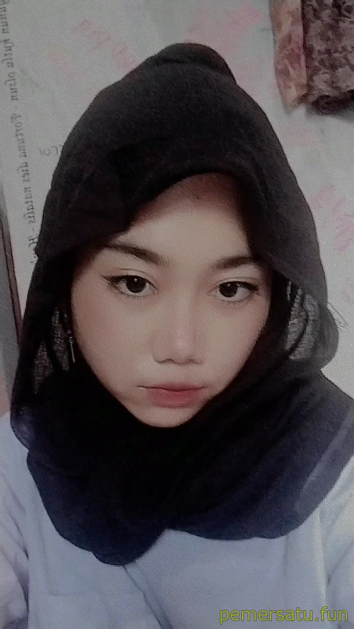 P22 Abg Lugu Berkacamata Bernama Cindy Yang Viral Di Tiktok