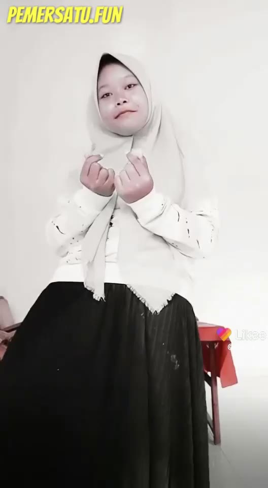 P1-merged-1683910535065 Mamah Muda 20yo Cute Suka Main Likee Telanjang