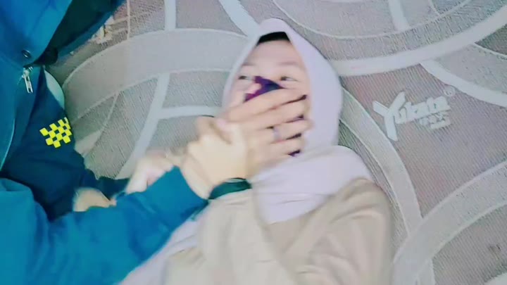 Thumbnail untuk Serutube Lakban Ukhty Remaja Manis Fetish Bdsm Masuk