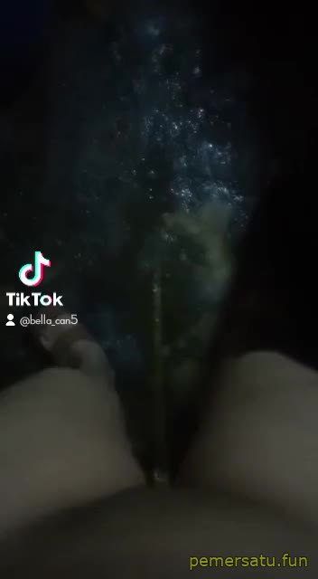 P9 Bella Can5 Hijab Tiktoker Suka Colok Memek