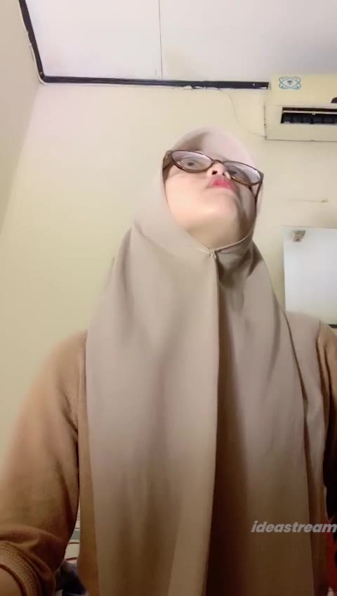 Thumbnail untuk Hijab Eh Ga Sengaja Keliatan Uting Full Video
