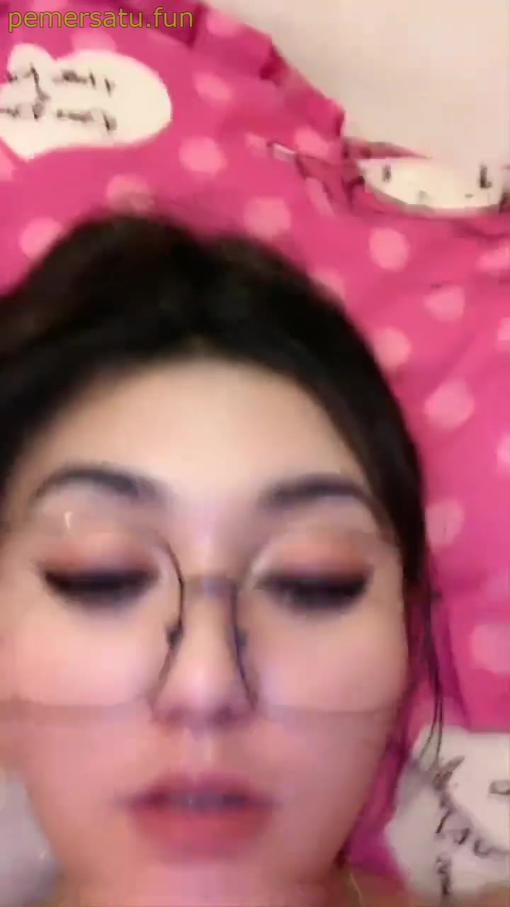 P2 Cica Toge Kacamata Sange